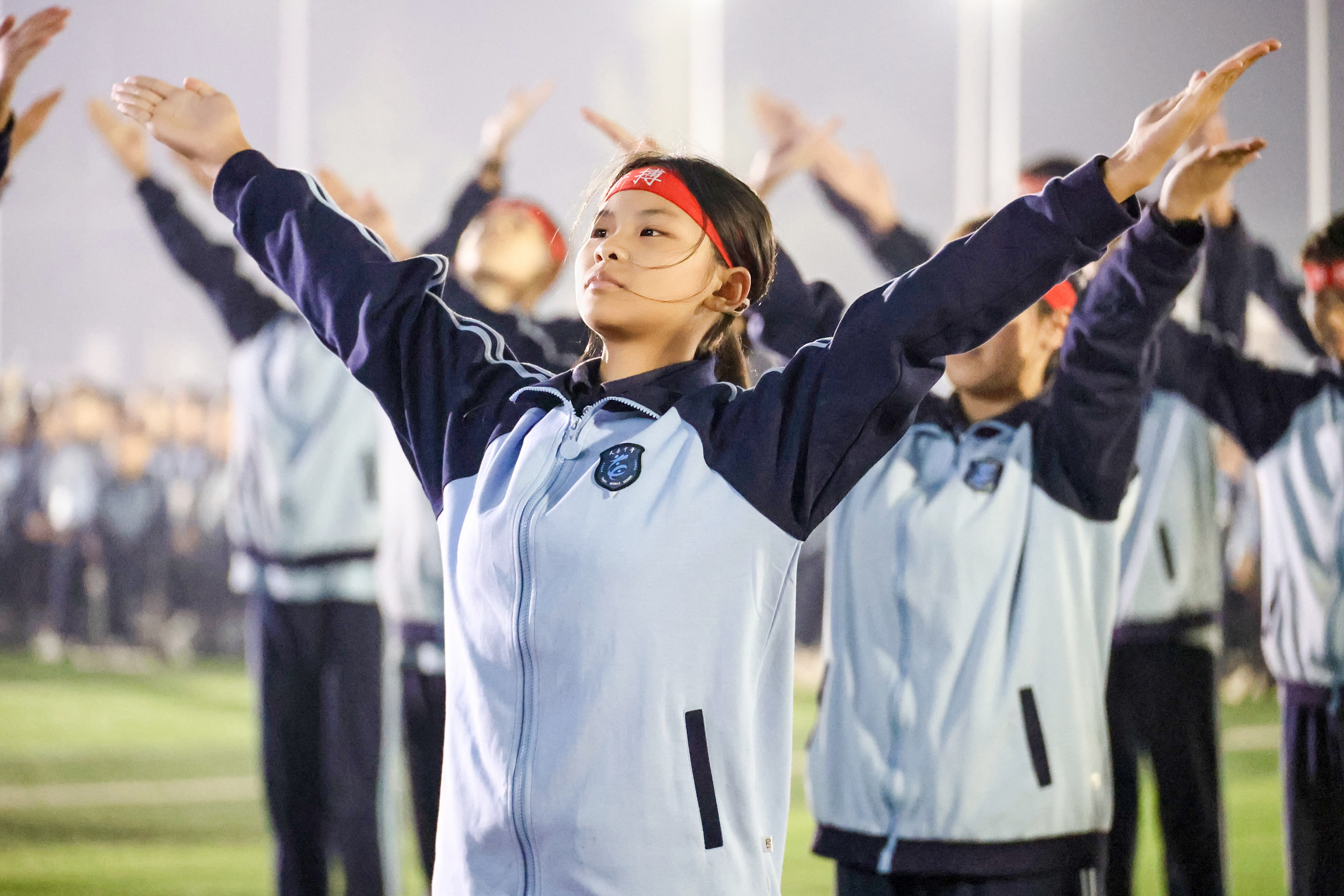 步伐铿锵 青春飞扬——天易中学七、八年级队列体操比赛燃爆校园