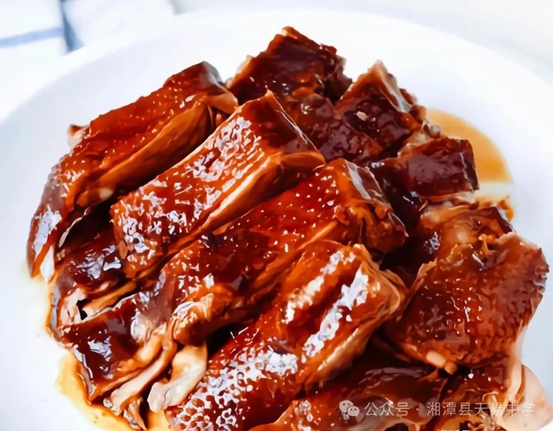 科学膳食 营养均衡——天易中学第八周食谱
